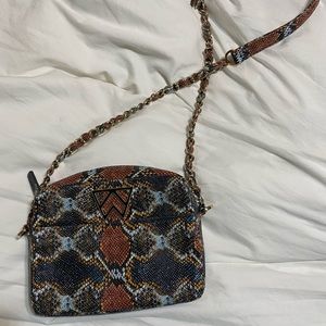 Kelly Wynne Snake print Crossbody